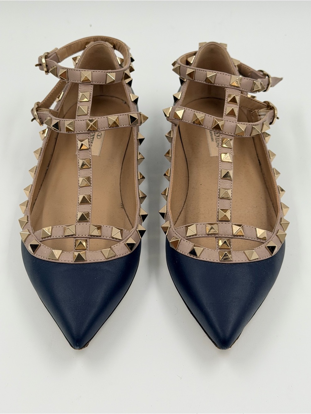 Authentic Valentino Rockstud flats 😍